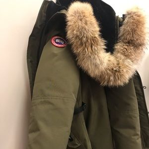 Canada Goose Women’s Kensington Parka size s